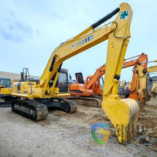 Used Komatsu PC200-8 excavator image 2