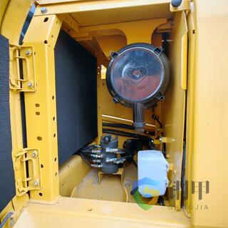 Used Komatsu PC200-8 excavator image 12