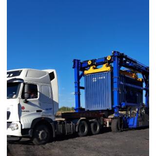 Container Straddle Carrier image 12