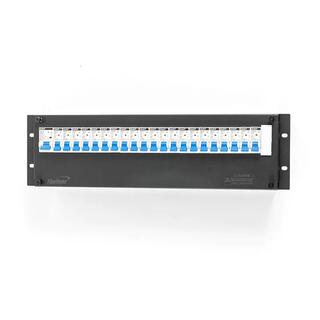 Breaker Horizontal Rack Pdu Black image 2