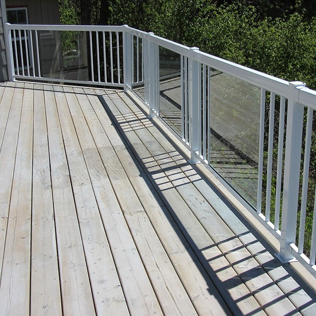 Aluminum Framed Glass Railing image 3