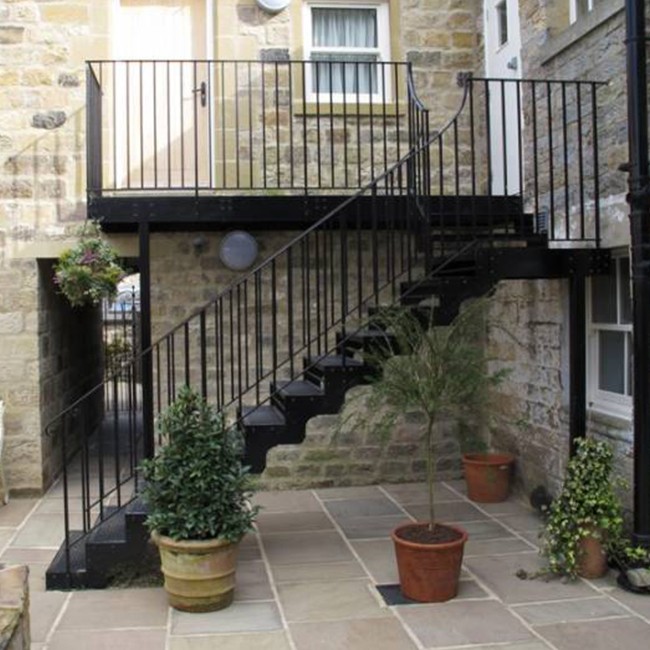 Straight Iron Stairs image 1