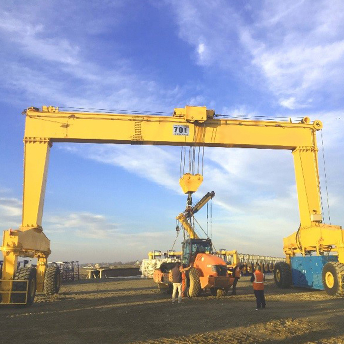 Rubber Tyred Gantry Crane image 1