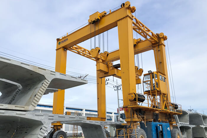 Rubber Tyred Gantry Crane image 12